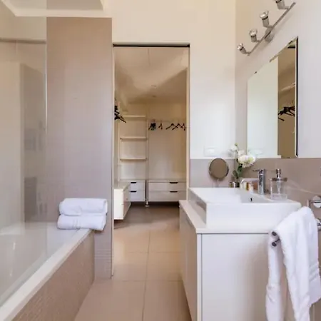 Apartment Delight *